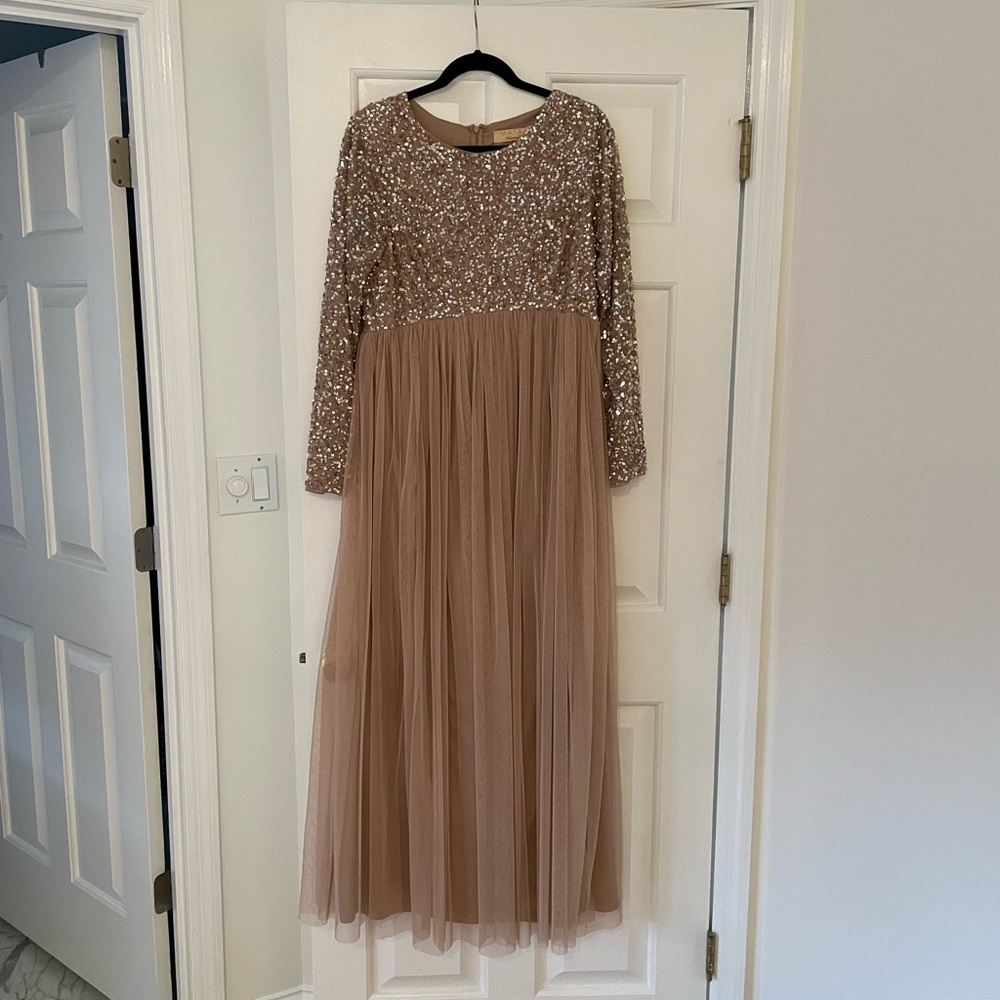 Maya MATERNITY Bridesmaid long sleeve in taupe blush, size 10